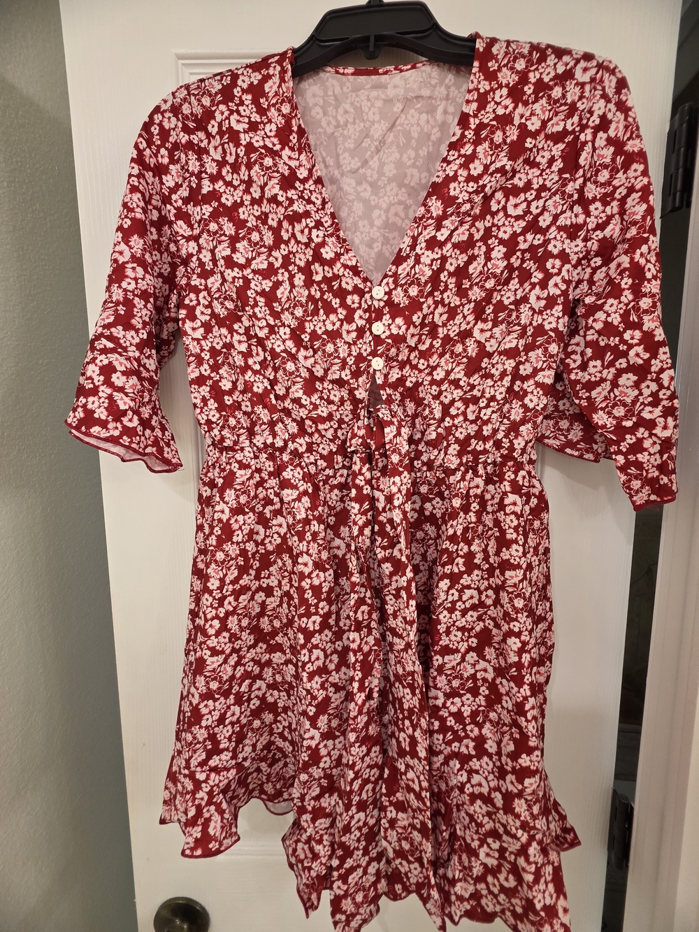 Cupshe Red & White Floral V-Neck Button-Front Romper